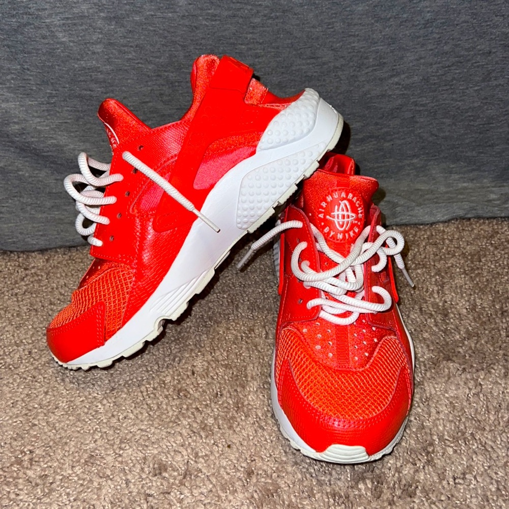 Nike air hurache shoes! - Picture 2 of 6